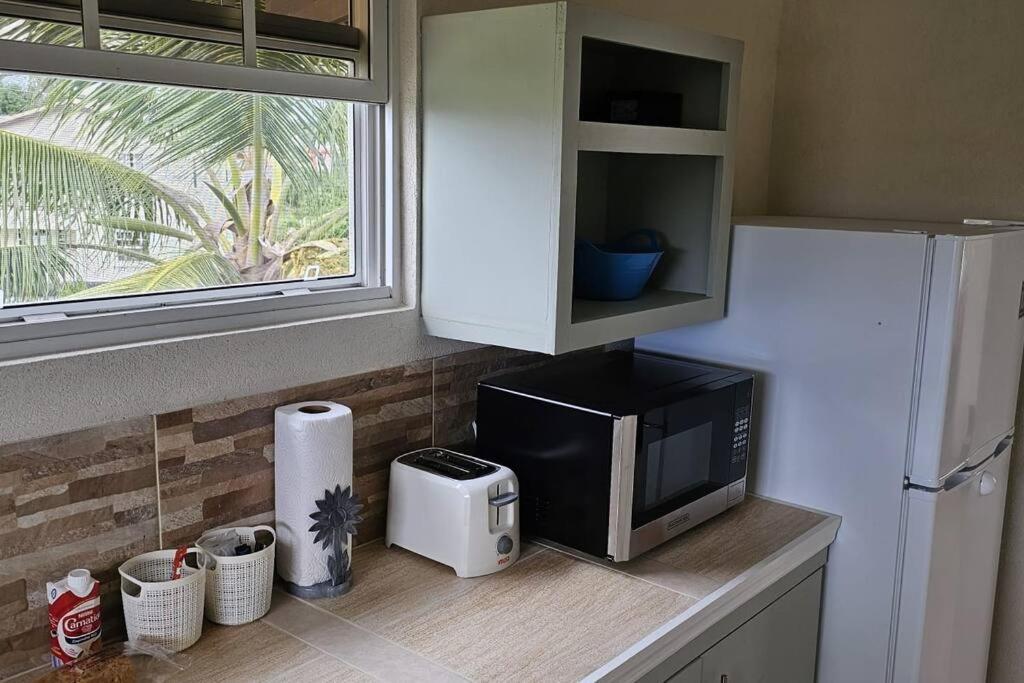 Seclusion Studio Apartment. 세인트 필리프 외부 사진
