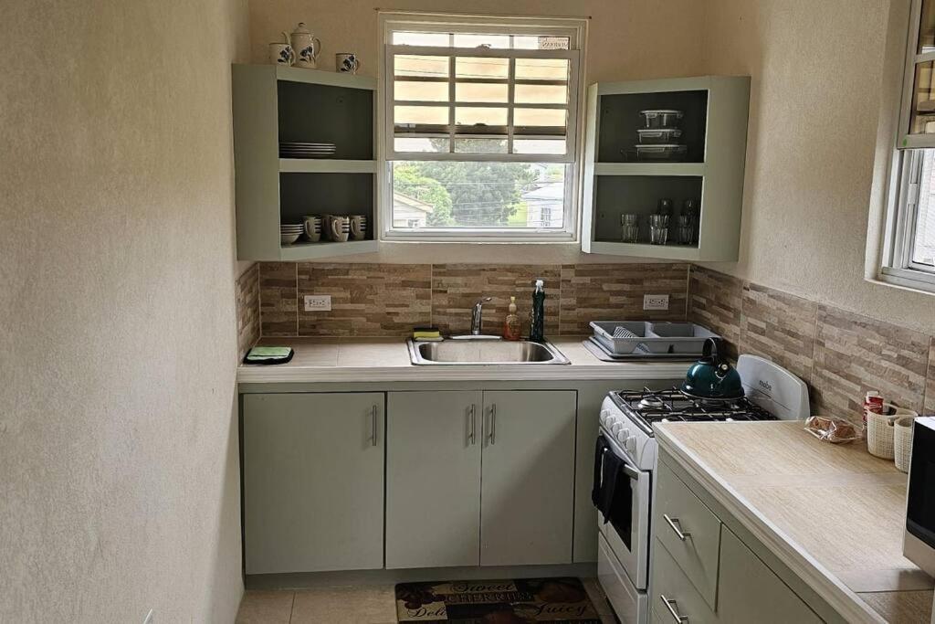 Seclusion Studio Apartment. 세인트 필리프 외부 사진