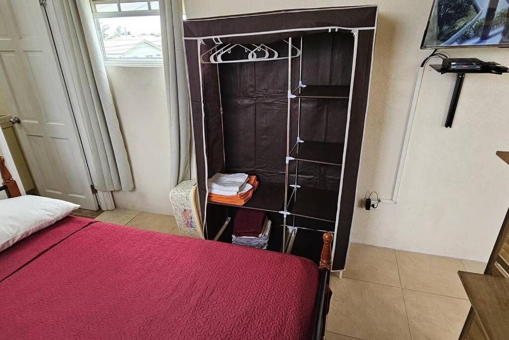 Seclusion Studio Apartment. 세인트 필리프 외부 사진